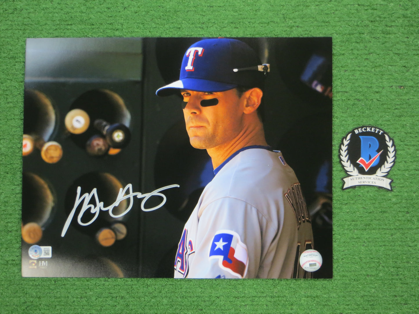 MICHAEL YOUNG TEXAS RANGERS SIGNED 11x14 PHOTO BAS COA