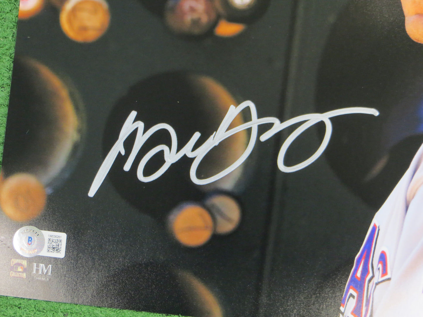 MICHAEL YOUNG TEXAS RANGERS SIGNED 11x14 PHOTO BAS COA