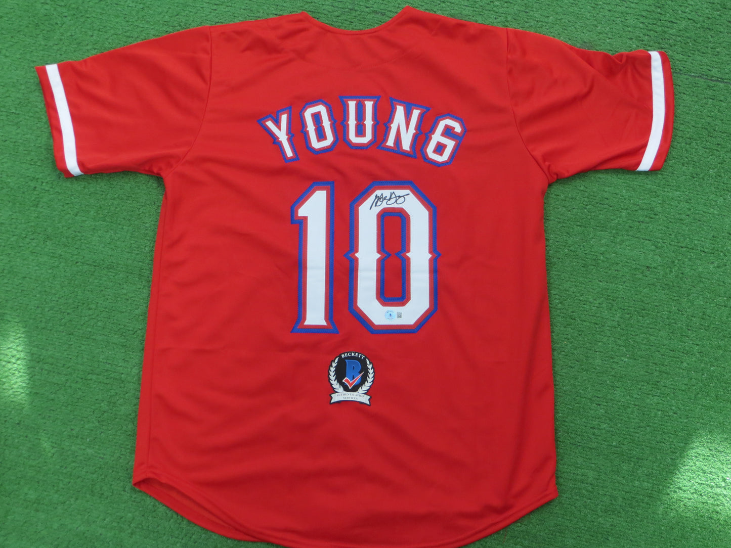 MICHAEL YOUNG TEXAS RANGERS SIGNED RED JERSEY size M BAS COA