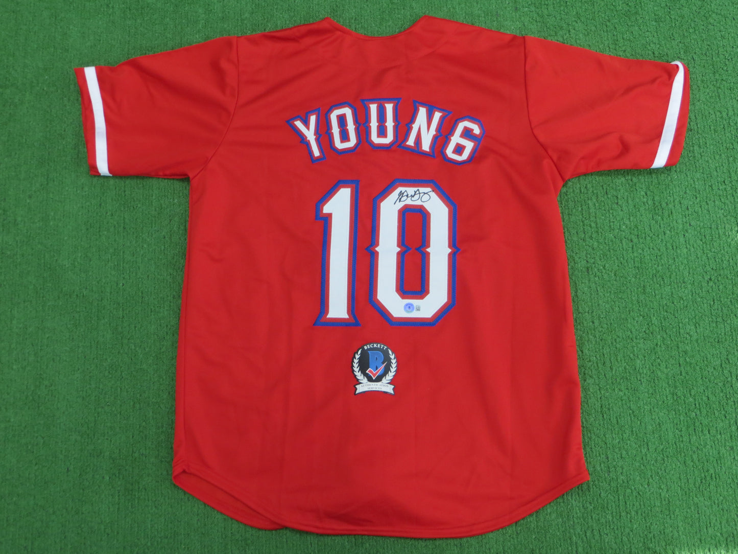 MICHAEL YOUNG TEXAS RANGERS SIGNED RED JERSEY size L BAS COA
