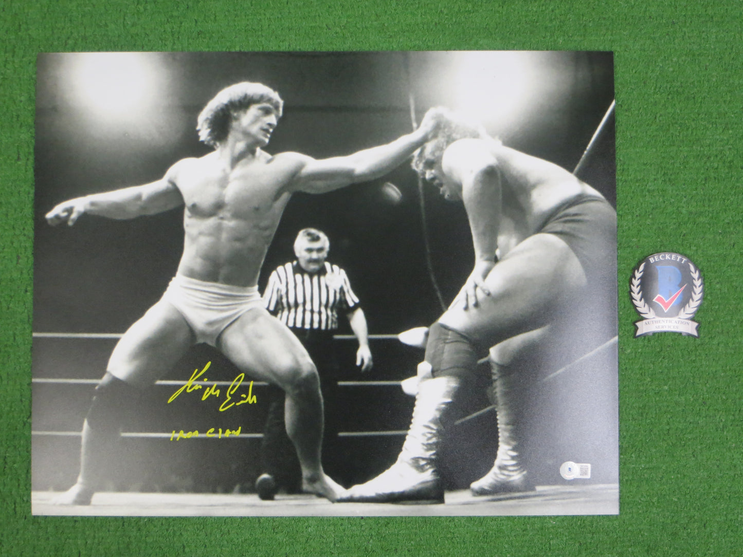 KEVIN VON ERICH SIGNED 16x20 PHOTO w/Iron Claw BAS COA