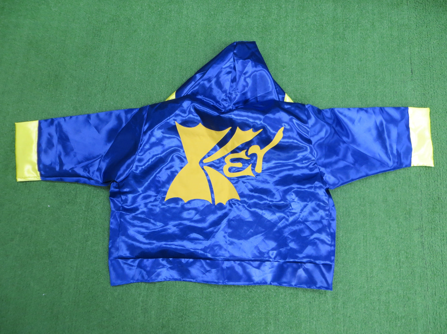 KEVIN VON ERICH SIGNED BLUE RING ROBE BAS COA
