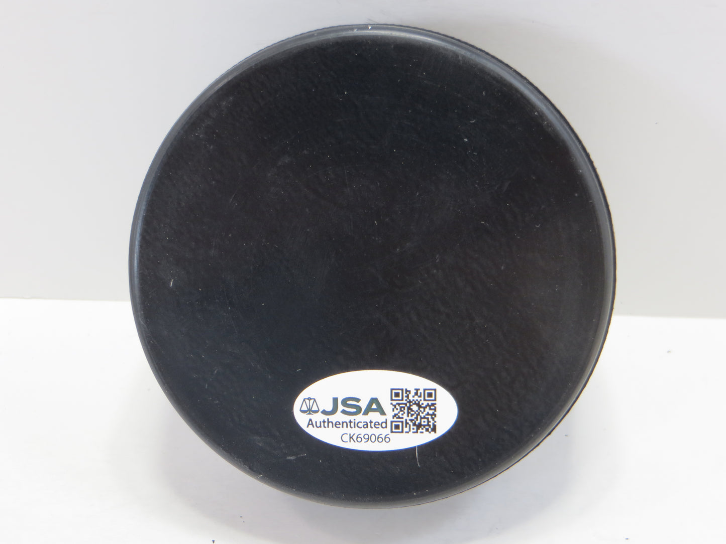 JERE LEHTIHEN SIGNED BLANK PUCK w3 Selkens PUCK JSA