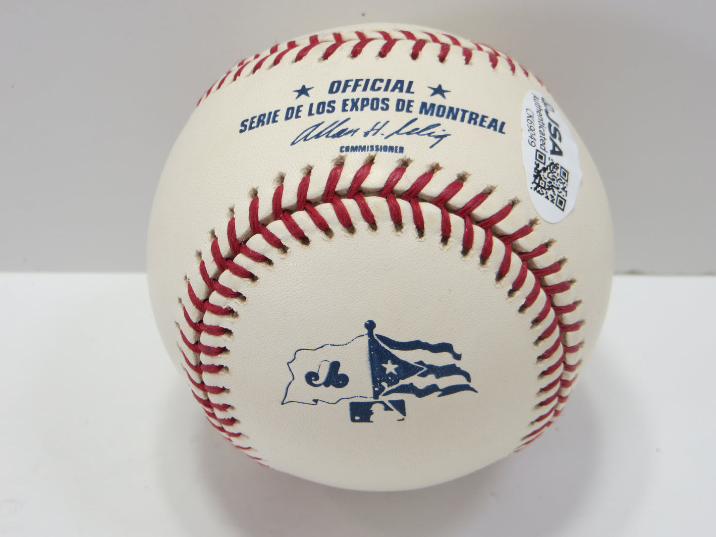 JUAN GONZALEZ SIGNED BASEBALL JSA