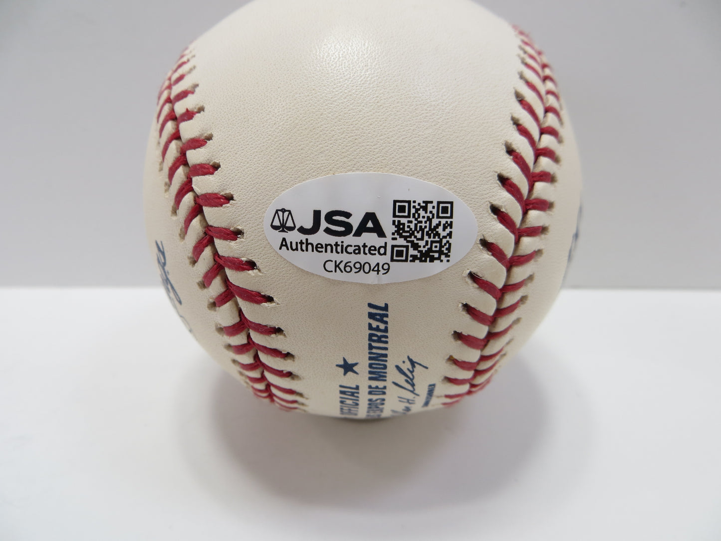 JUAN GONZALEZ SIGNED BASEBALL JSA