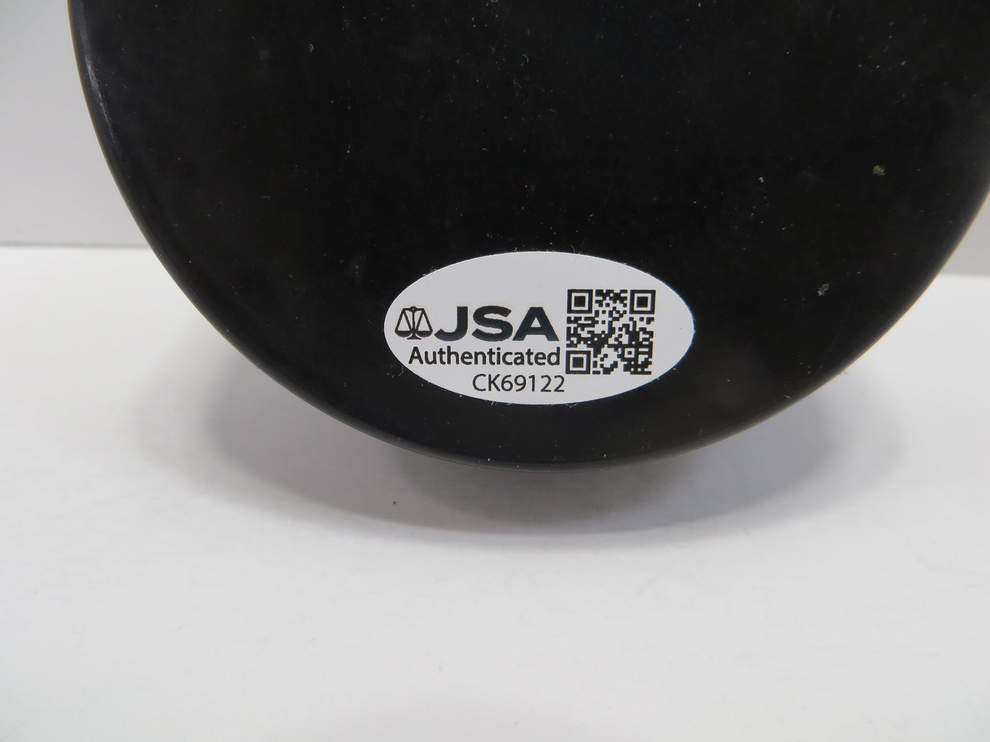 LEHITENIN plus 1 SIGNED PUCK JSA