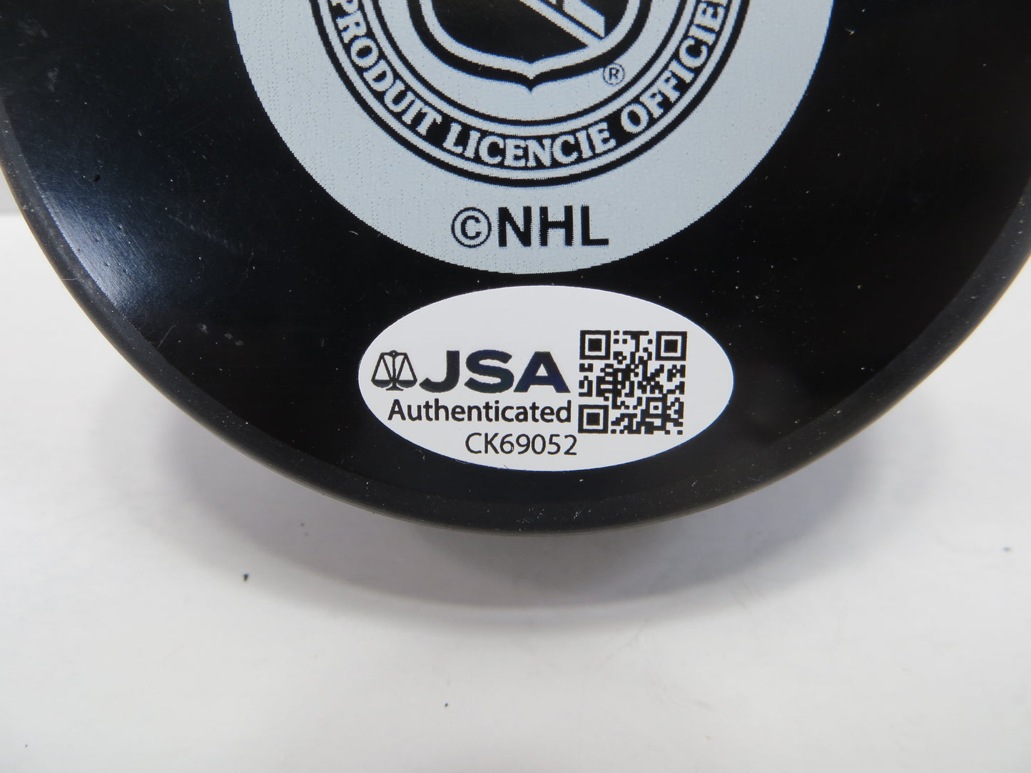 MIKE MODANO SIGNED OLD LOGO PUCK JSA
