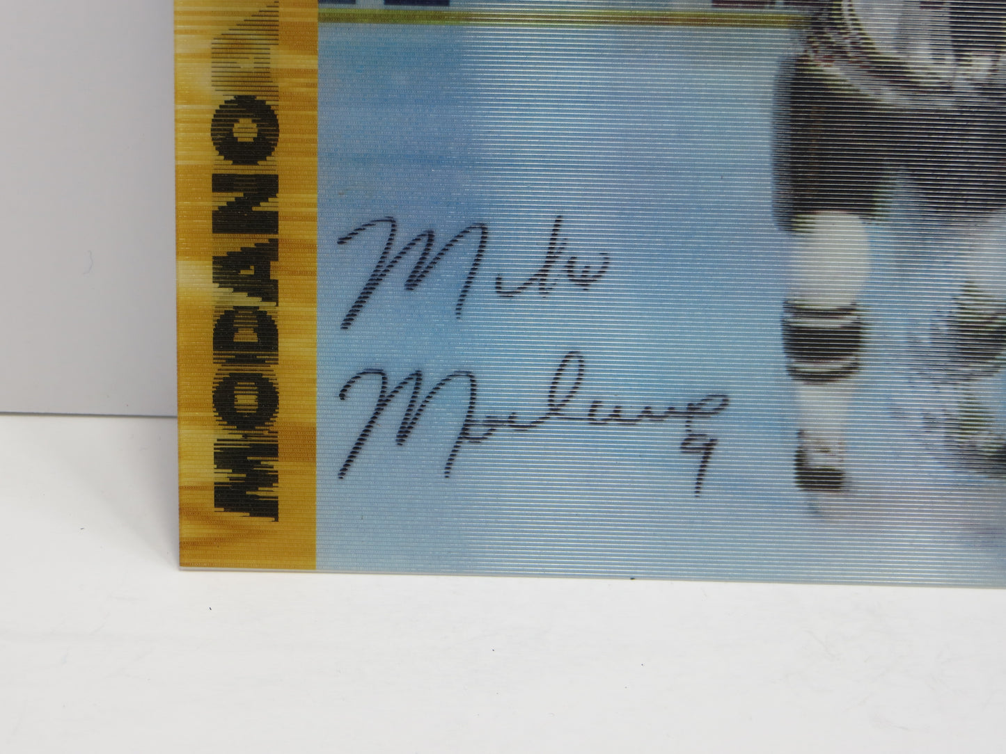 MIKE MODANO SIGNED PINNACLE 3D CARD JSA