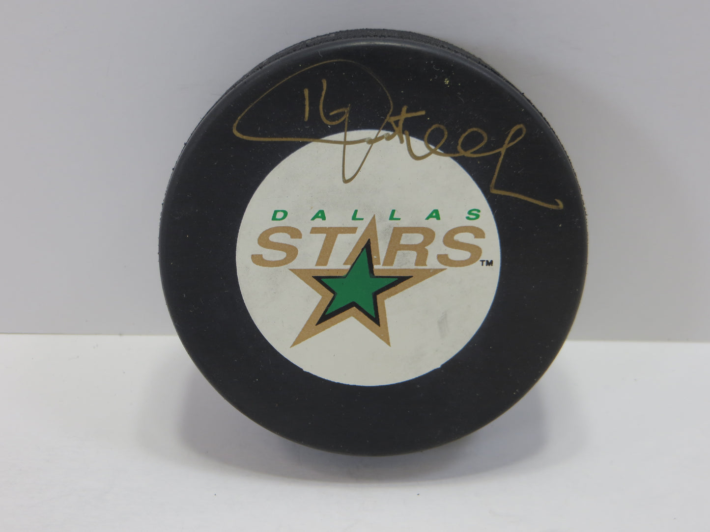 PAT VERBEEK SIGNED DALLAS STARS PUCK JSA