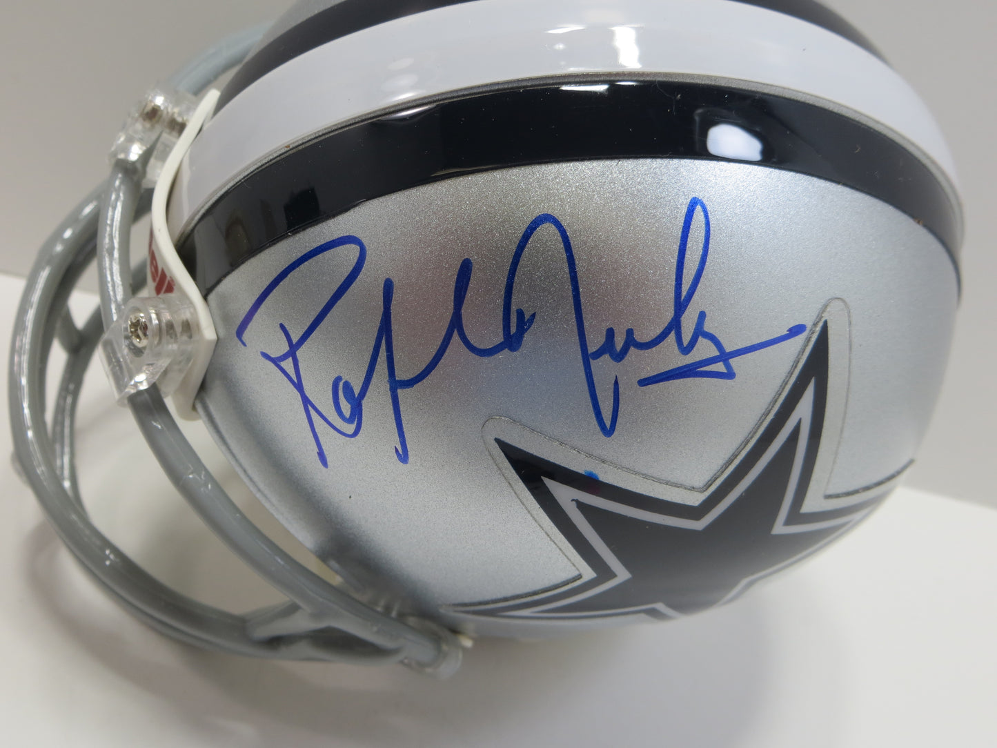 RALPH NEELY SIGNED DALLAS COWBOYS RIDDELL MINI HELMET JSA COA