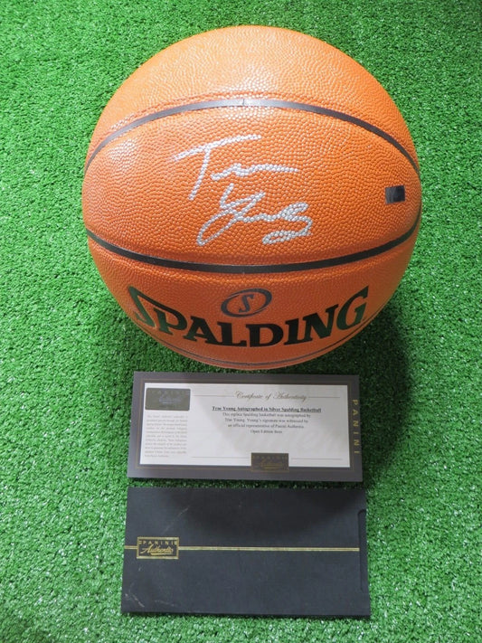 TRAE YOUNG ATLANTA HAWKS SIGNED FULLSIZE BASKETBALL PANINI AUTHENTIC